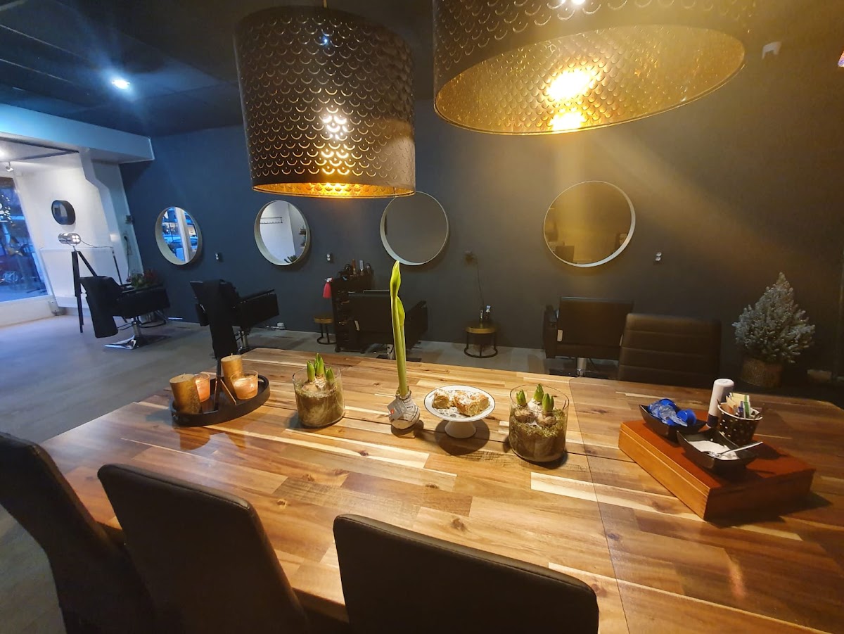 Stijlvol haren Angela van Oosten